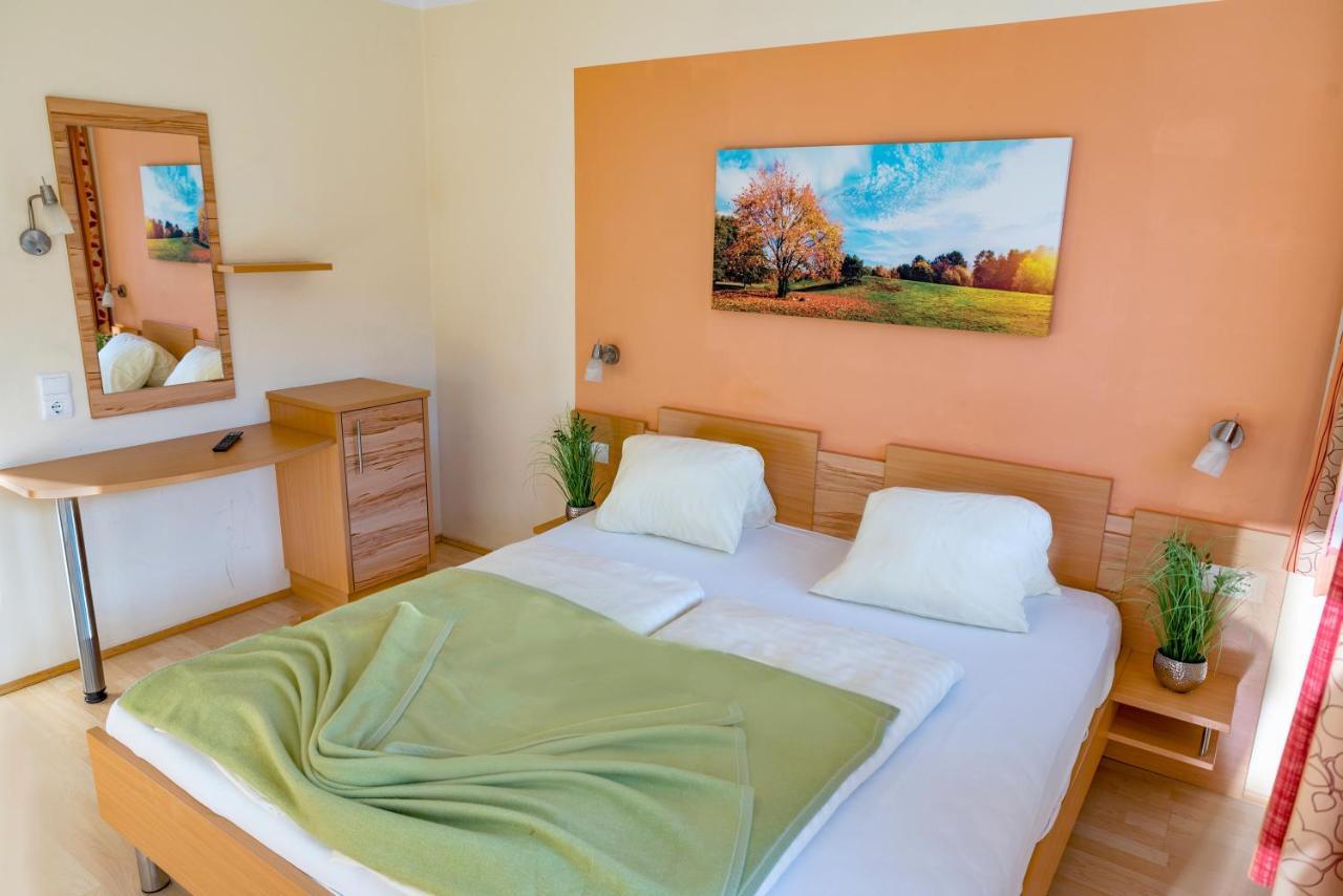 Gasthof Zur Post Ossiach Dış mekan fotoğraf
